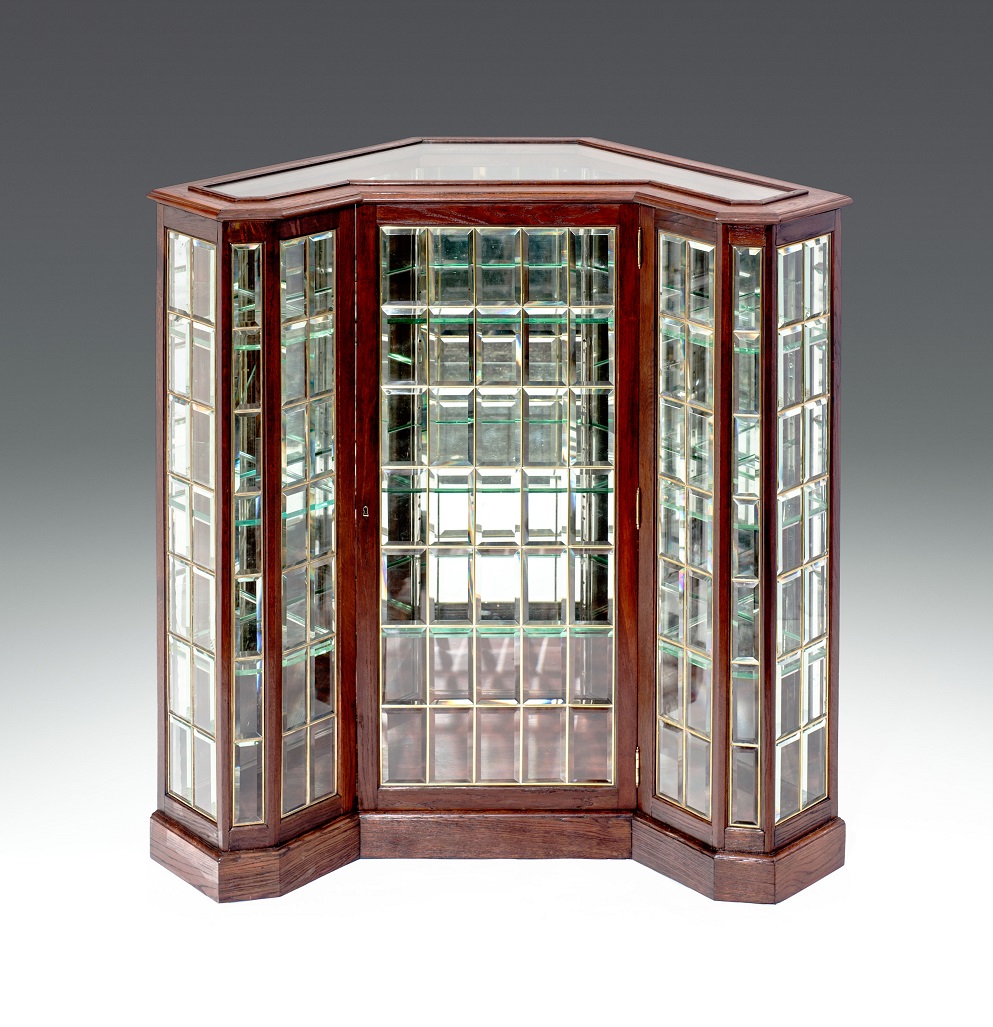 Eckvitrine Jugendstil